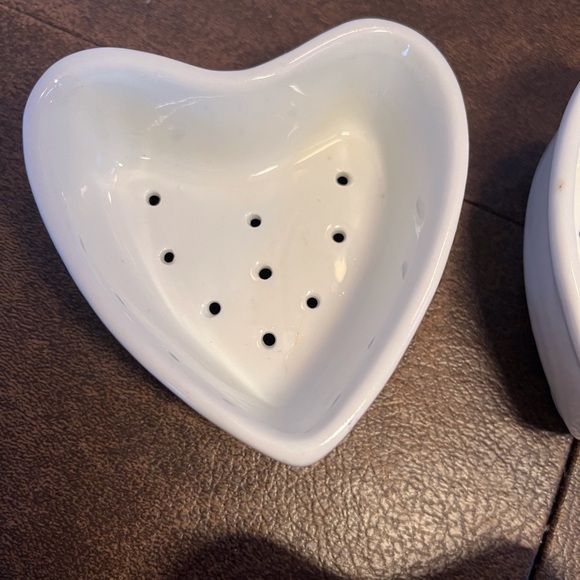 Heart Shaped Cheese Mould, White Porcelaine (Vintage, from France) - Picture 4 of 11